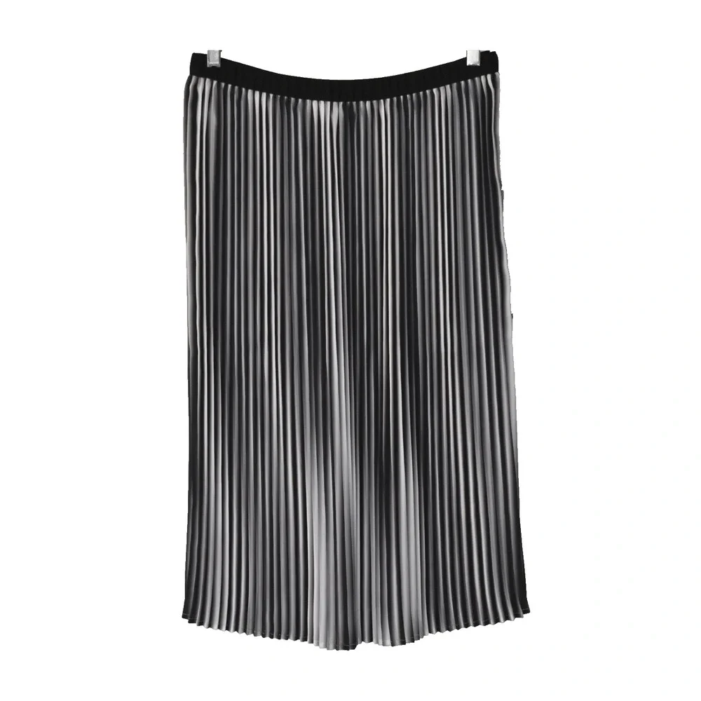 A6 NWOT EILEEN FISHER Black/Bone Ombre Gradient Design Pleated Skirt Size S